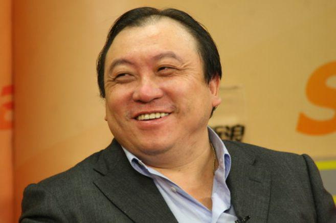 王晶又和网友互喷，直言对方心肠不好，不喜欢就滚