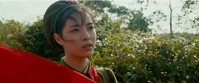 咦！他俩居然成了一对