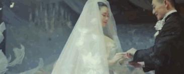 言情小说照进现实?她是不是第一个靠婚姻逆转风评的女明星啊