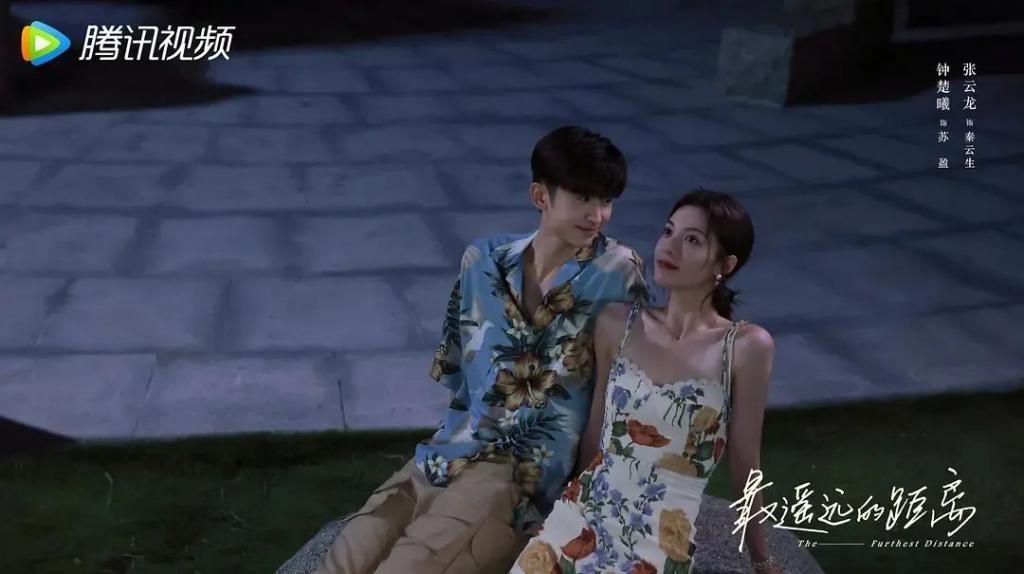 服了,她的每一任男友都好帅……
