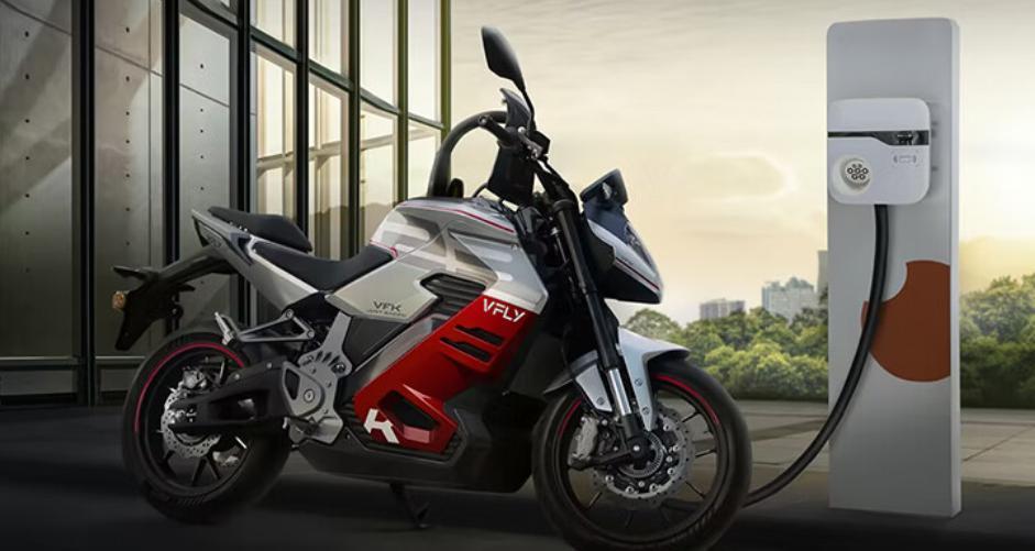 5.18 万元，雅迪飞越 FD9 旗舰电动摩托车发布