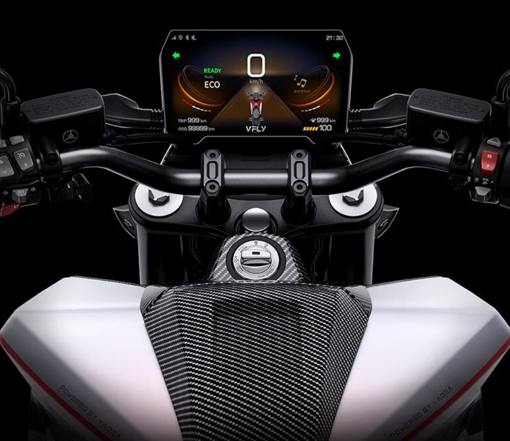 5.18 万元，雅迪飞越 FD9 旗舰电动摩托车发布