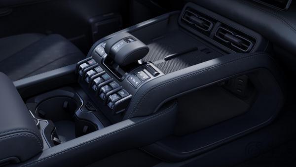 方程豹豹5内饰官图已发布 预计今年内上市交付