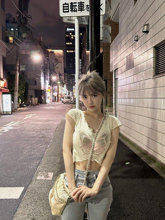 周淑怡对自己直播态度道歉 称目前的状态是单身