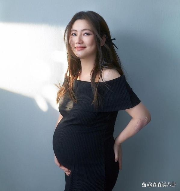 Selina高龄产子，尚未和小7岁男友登记，妹妹回应