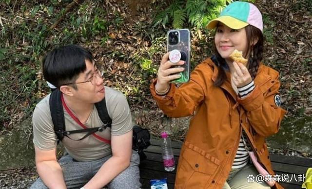 Selina高龄产子，尚未和小7岁男友登记，妹妹回应