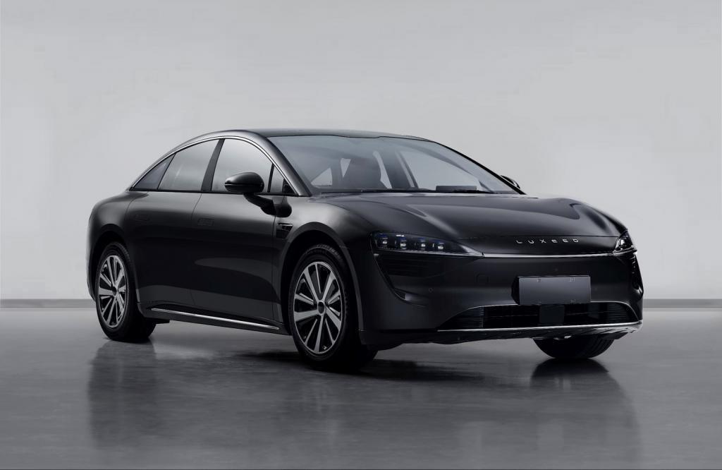 华为奇瑞联手，智界复刻问界？