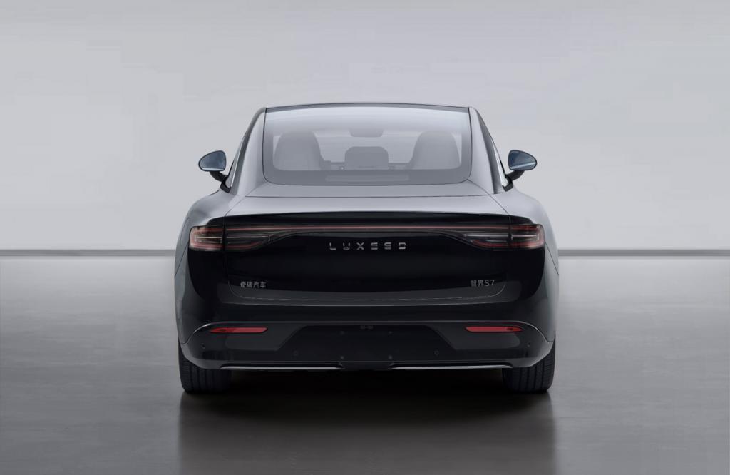 华为奇瑞联手，智界复刻问界？