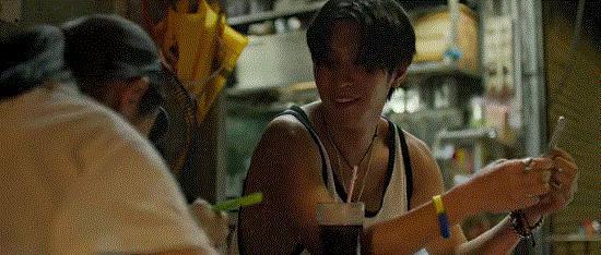 要命，到底谁在捧他？