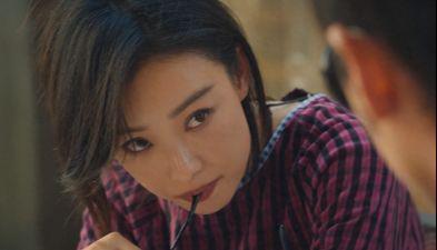 不会演别尬演！《西出玉门》倪妮一出手，让观众看清假吃有多离谱