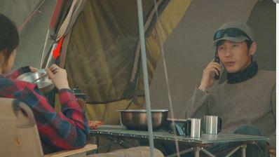 不会演别尬演！《西出玉门》倪妮一出手，让观众看清假吃有多离谱