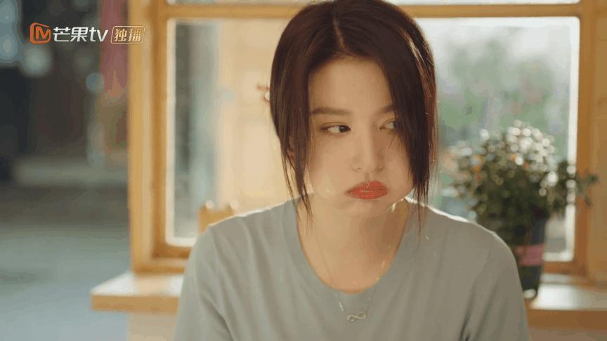 不会演别尬演！《西出玉门》倪妮一出手，让观众看清假吃有多离谱