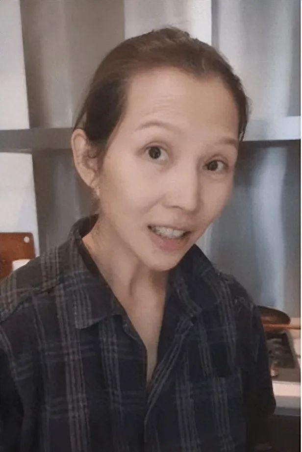 同样是43岁，当董洁和高圆圆同框，才知道中年女星不能太瘦了