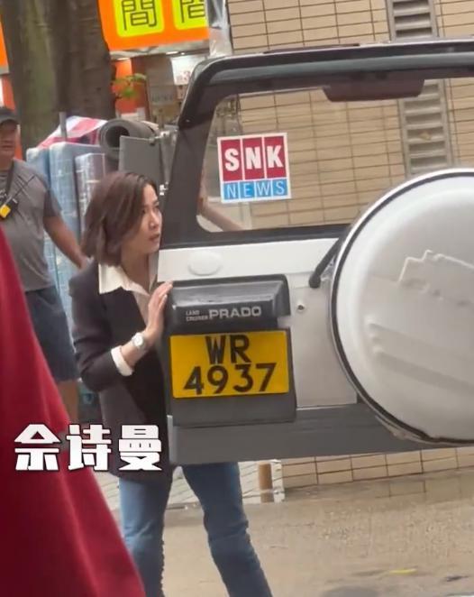 港星送儿子来内地读书，去新疆旅游，香港游客大量涌入内地