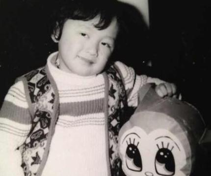 直播像小学生，44岁的冯绍峰，还没走出幼时的乖乖男光环