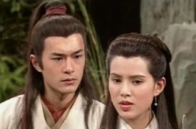 救命啊！怎么比0713男团还糊？