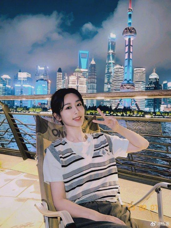 杨紫方发文回应近期争议 并向粉丝诚恳致歉