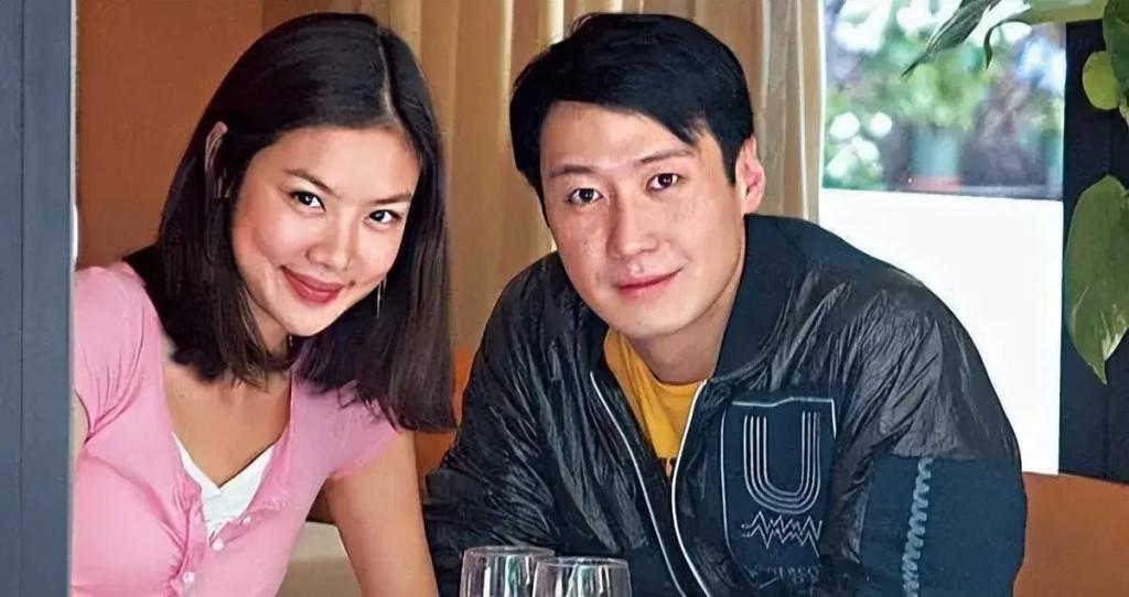 官宣离婚！6亿彩礼打水漂，夜店出轨被抓了…