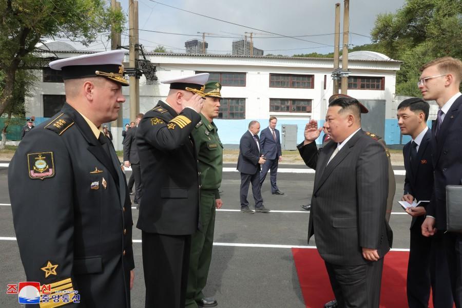 金正恩见了绍伊古，留下一张手写字条