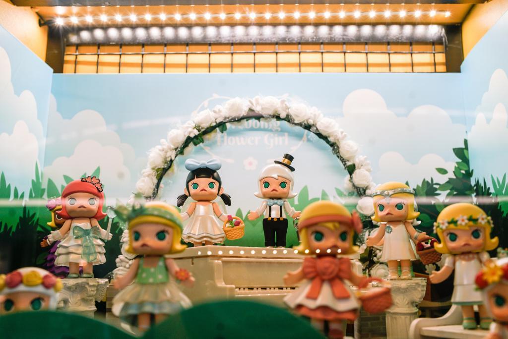 泡泡玛特乐园内测，代购盲盒半天售罄，潮玩界能否闯出迪士尼？