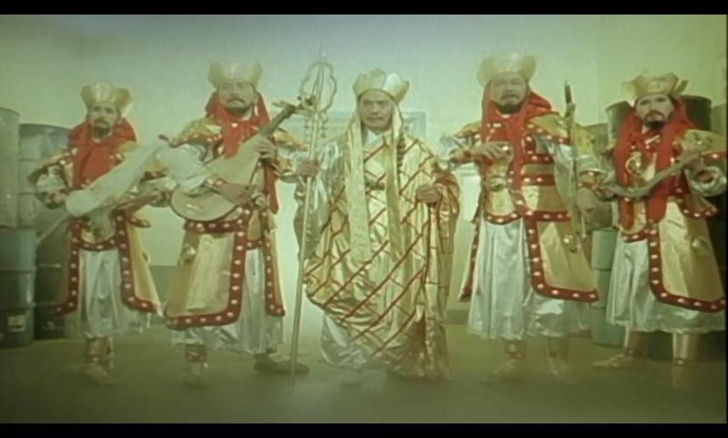 没想到，她以前这么色？！