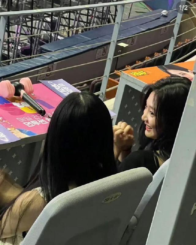 梦幻联动！Aespa全员去看BLACKPINK演唱会