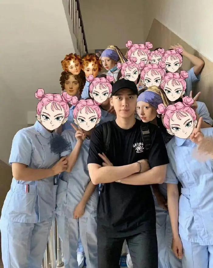 李易峰疑似复出惹争议 被曝私下直播露脸5分钟被举报断线