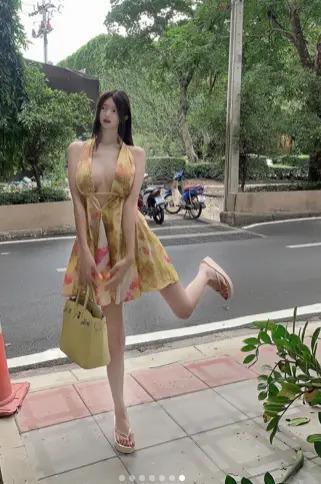 韩国网红p图过猛，迷你头 九头身身材，网友：有点诡异