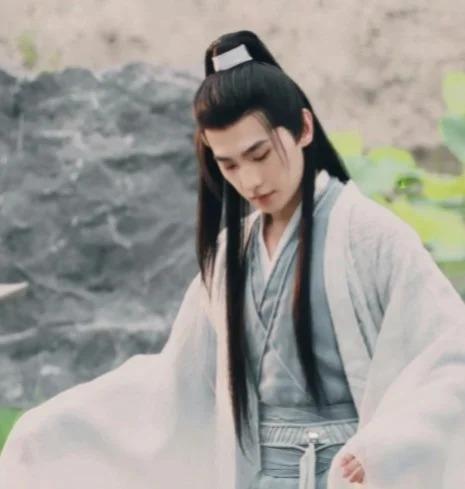 《凡人修仙传》制作方回应魔改传闻 称90%场次都是杨洋