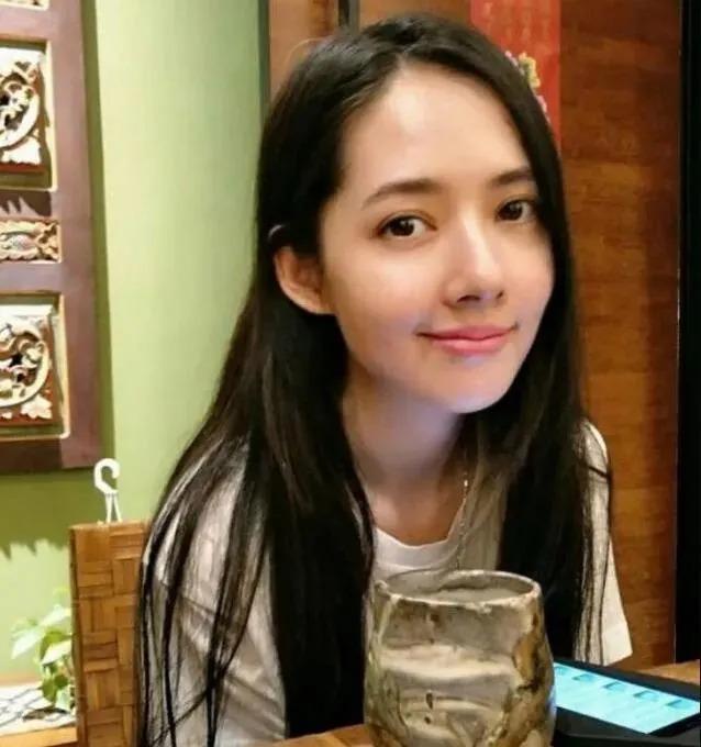 郭碧婷的神颜消亡史