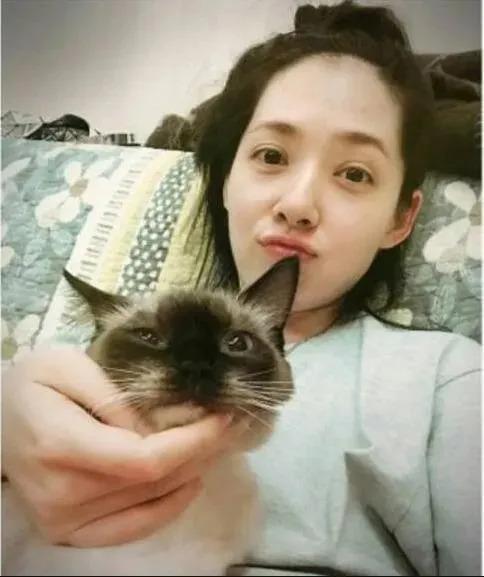 郭碧婷的神颜消亡史