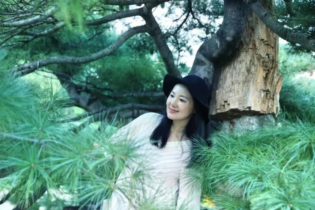 还记得《小欢喜》的刘静阿姨吗？她吃面被骂了？