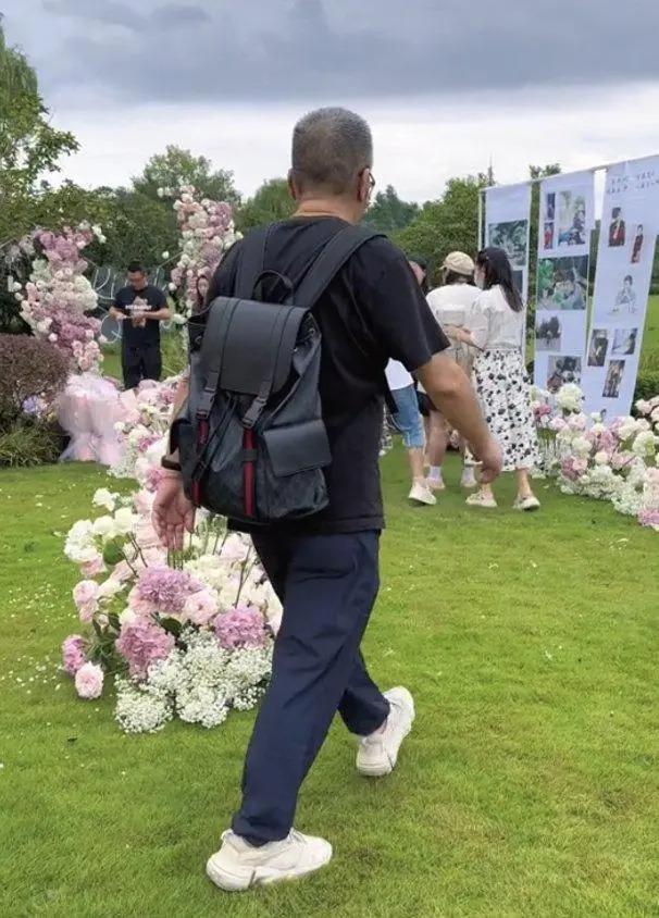 乔任梁去世7周年，陈乔恩和乔任梁父母一同扫墓代尽孝心