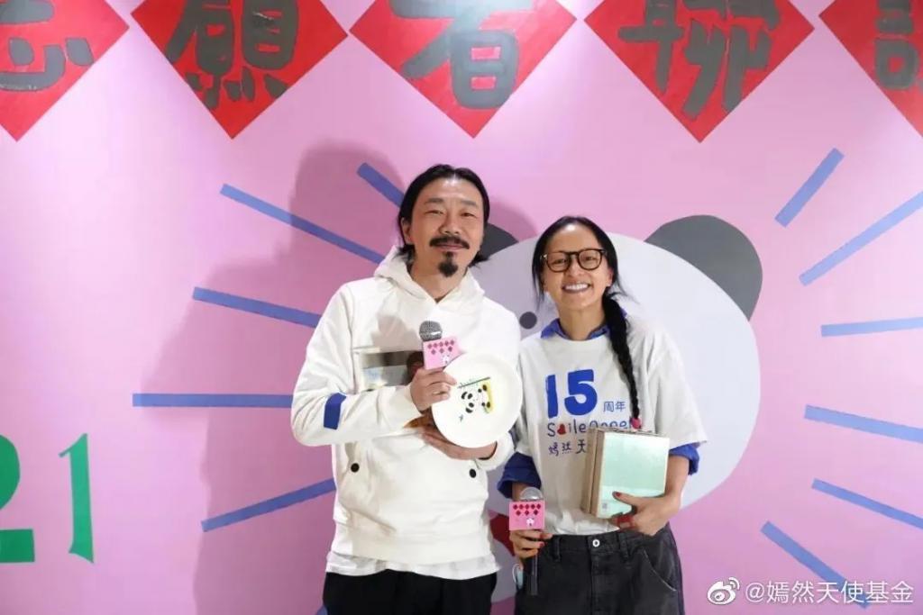 李亚鹏景岗山合体卖货，王菲率领的“六年一班”境遇大不同