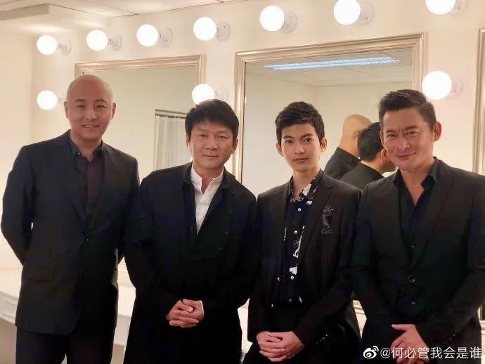 李亚鹏景岗山合体卖货，王菲率领的“六年一班”境遇大不同