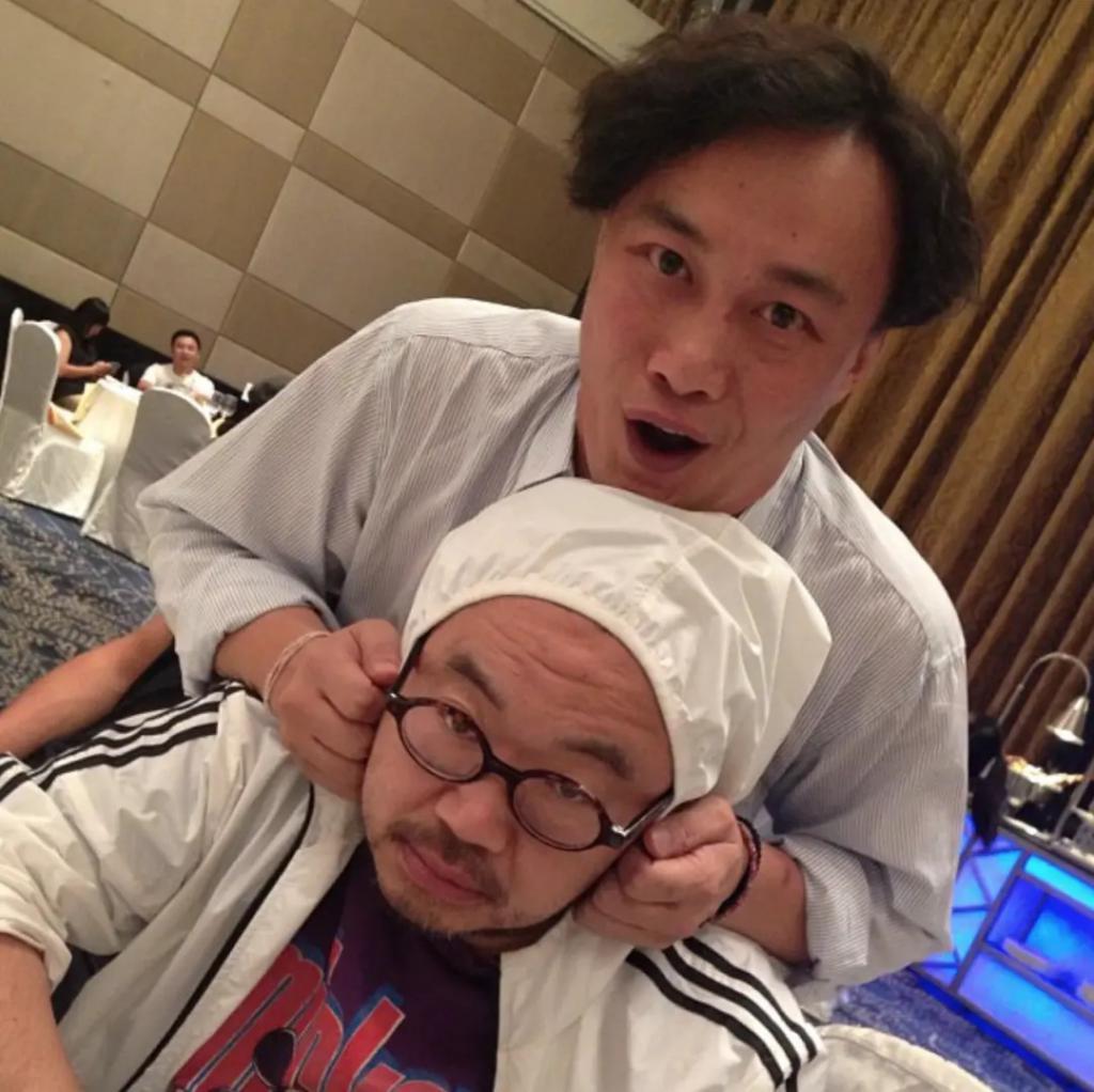 李亚鹏景岗山合体卖货，王菲率领的“六年一班”境遇大不同