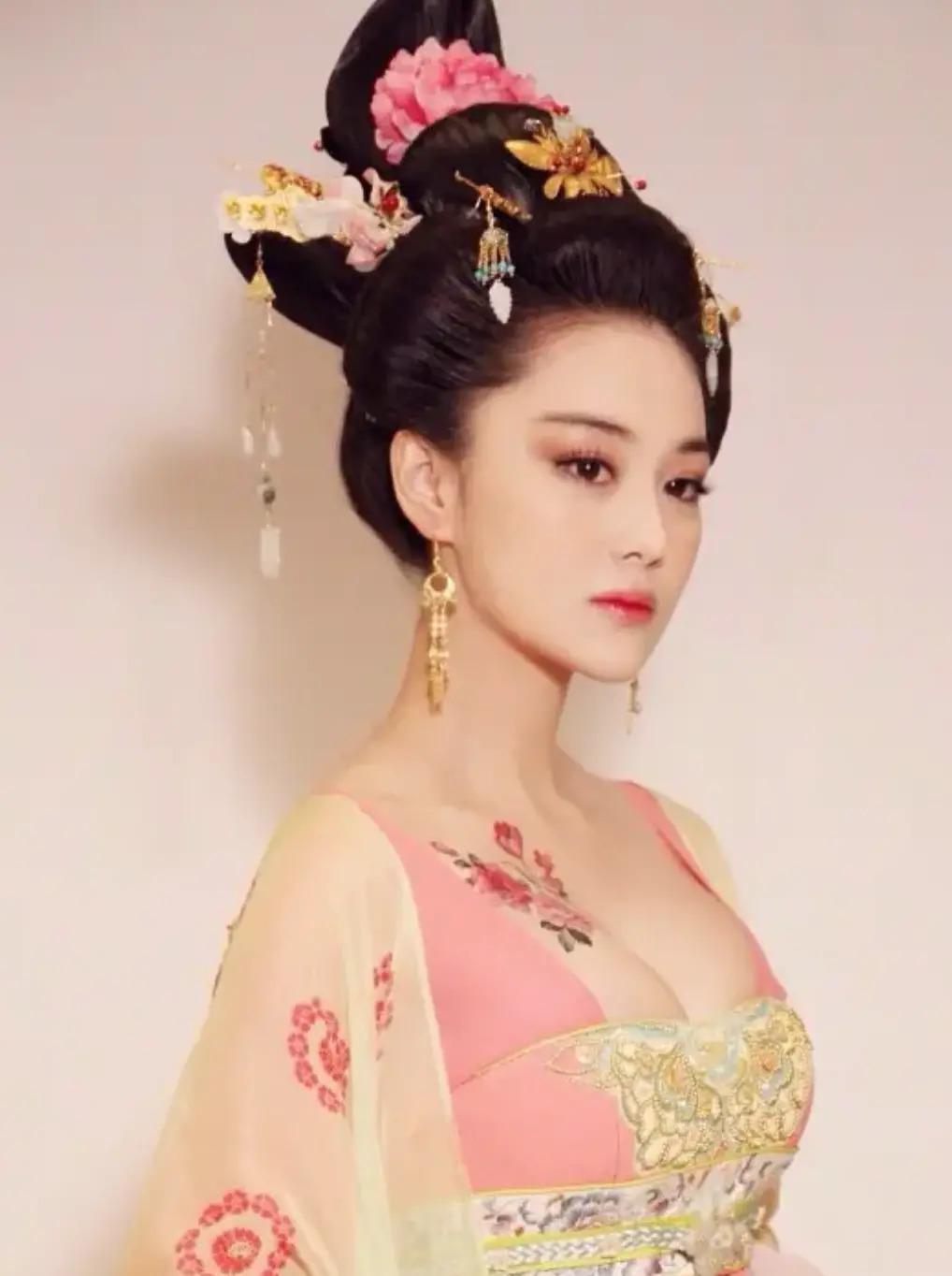 十年前真没想过还有羡慕她的一天…