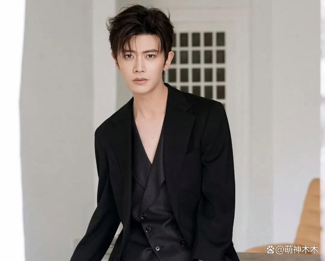 卓伟大瓜再曝细节，出轨男星是R姓古偶顶流，任嘉伦躺枪