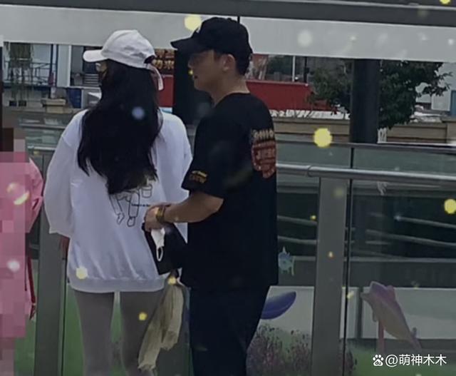 郑恺苗苗三胎瞒不住，性别名字全曝光，被发现后立马删视频