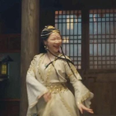 不敢想象她要是塌了…