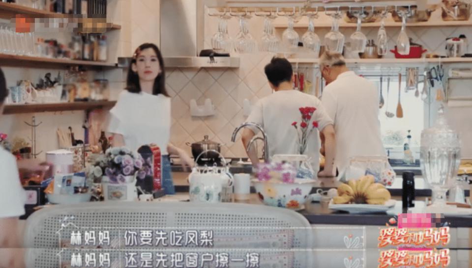 85花又被传离婚，这回是真的？父女恋掰了？