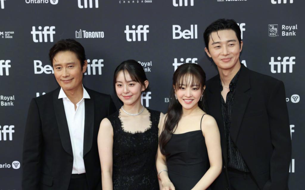 多伦多红毯：郭碧婷像向太，最风光的是这两个男人