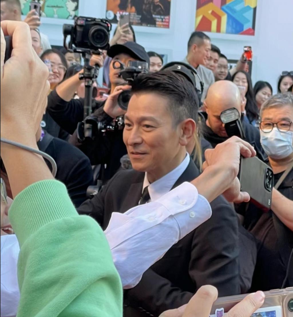 多伦多红毯：郭碧婷像向太，最风光的是这两个男人