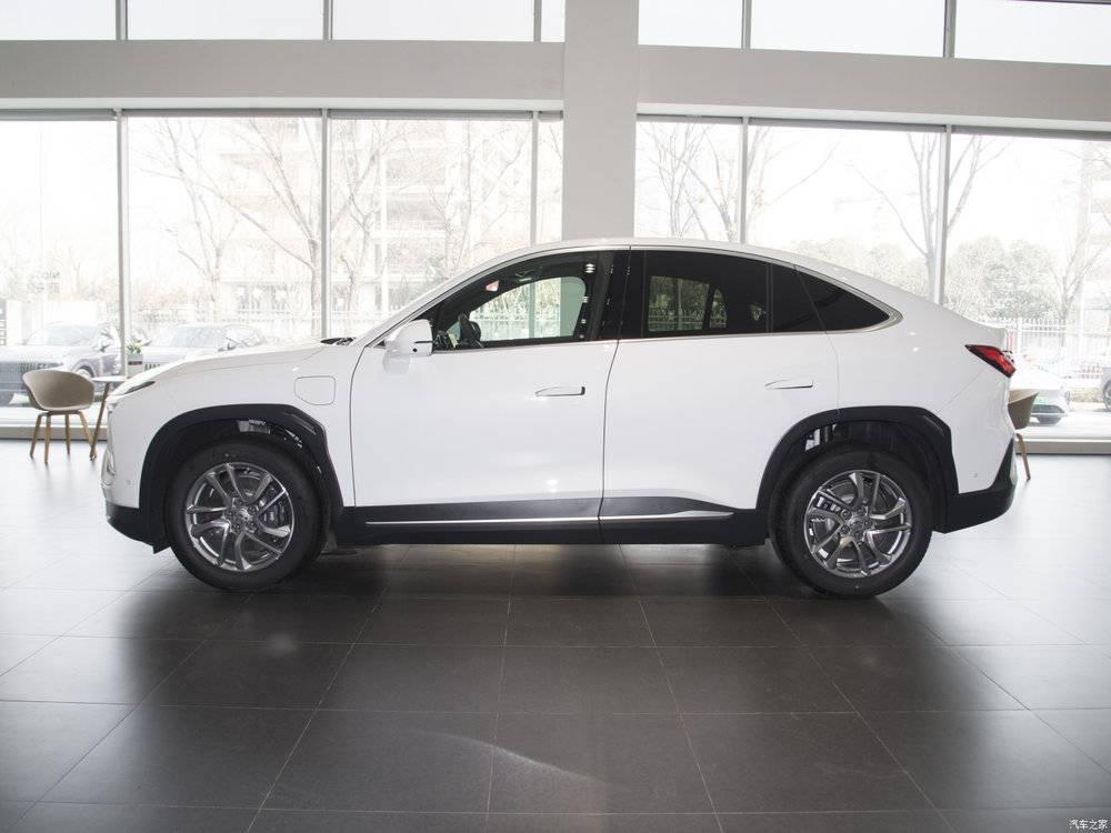 打完牌的蔚来，脱险了吗？