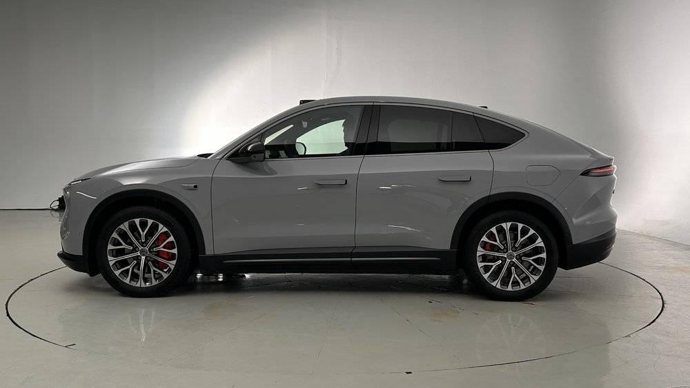 打完牌的蔚来，脱险了吗？