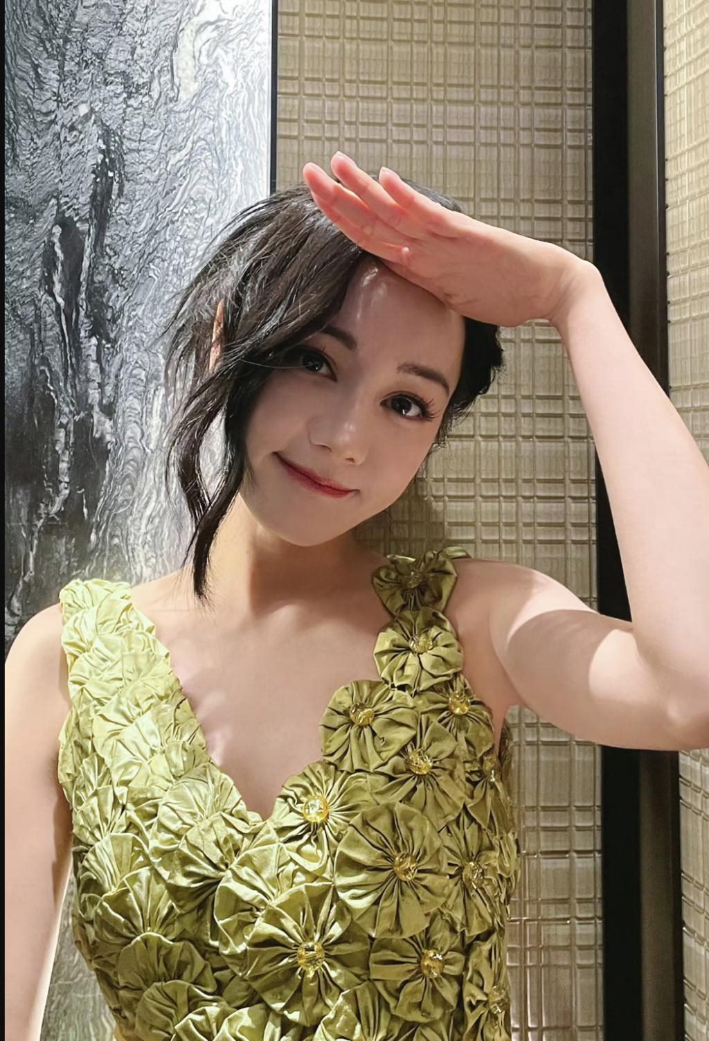 85花高定，赵丽颖50套赵露思6套，杨紫仅1套，她断层第一