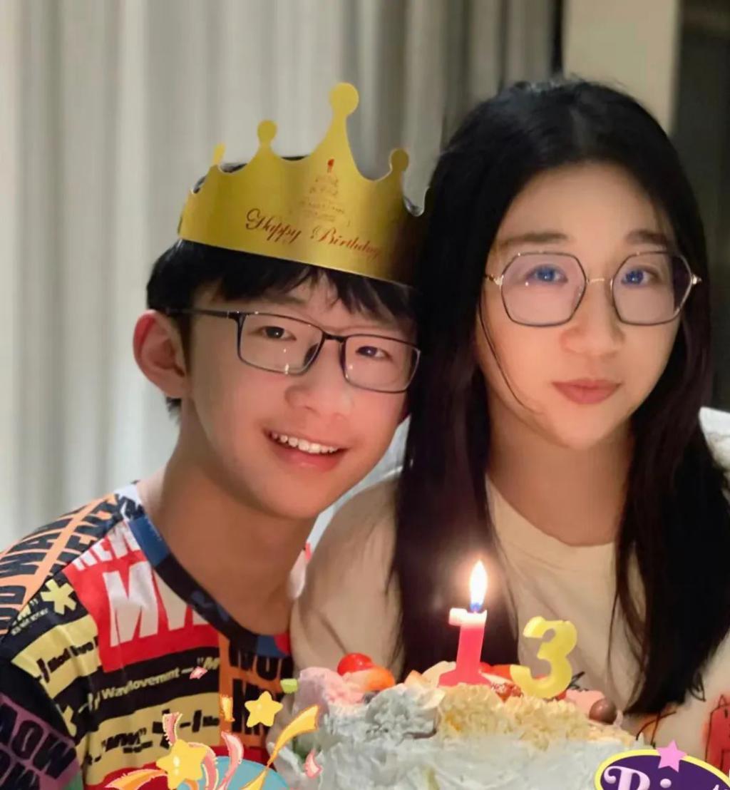 傅首尔：出名了，有钱了，又要离婚了