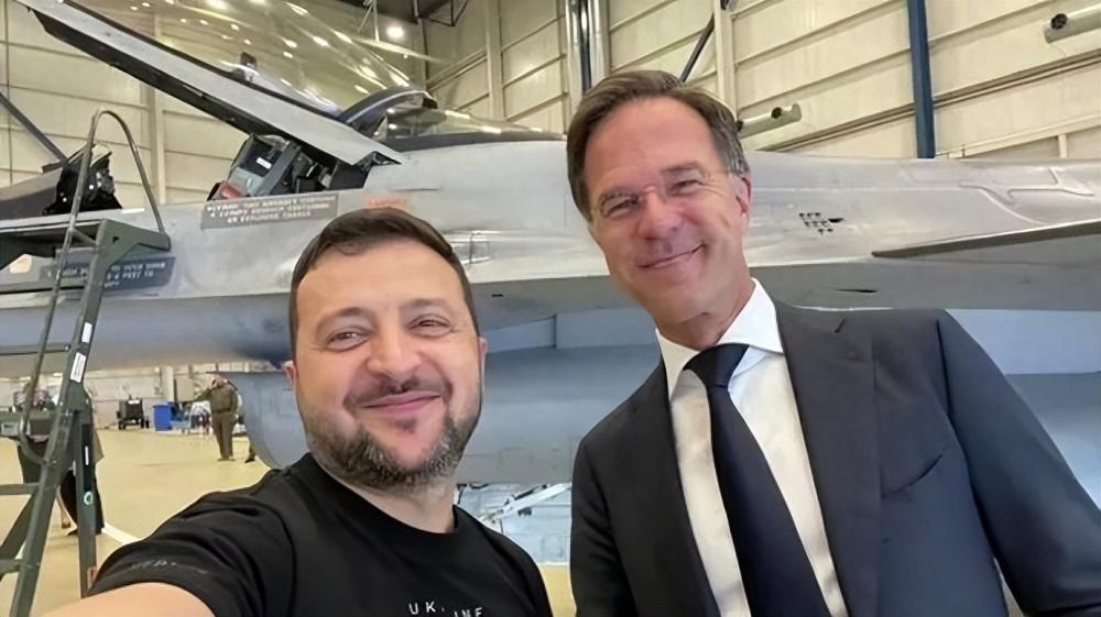 乌克兰10枚导弹撕毁俄军防空网，“黑海舰队”或将被彻底摧毁？