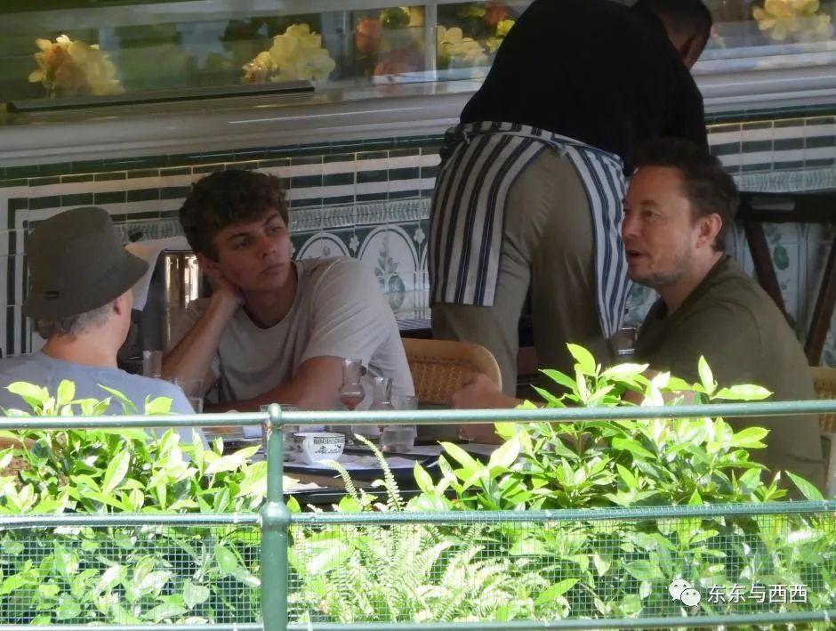 和3个女人生11个孩子，首富的繁殖速度好吓人