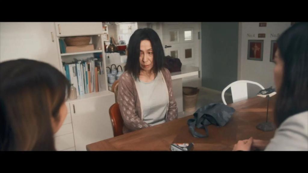 她被逼下海，别只看到情欲